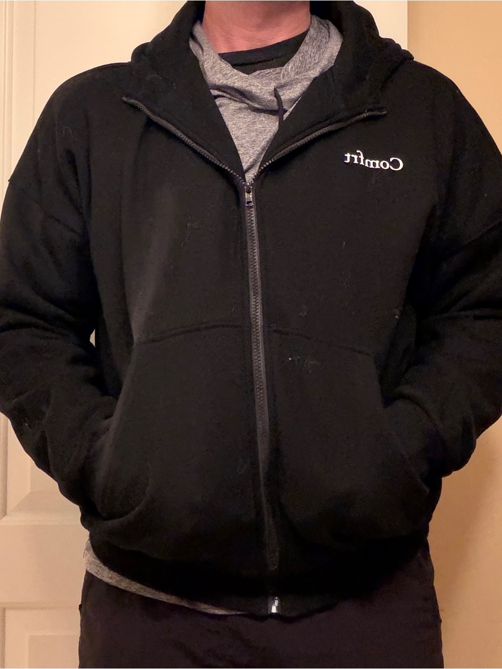 Comfrt unisex Black Zip-Up Hooded